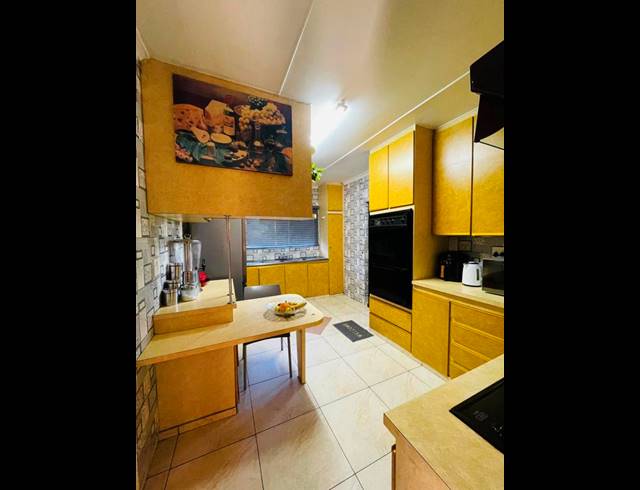 3 BEDROOM HOUSE FOR SALE IN REGENCY PARK